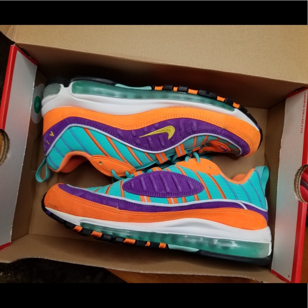 Mens Nike sneakers